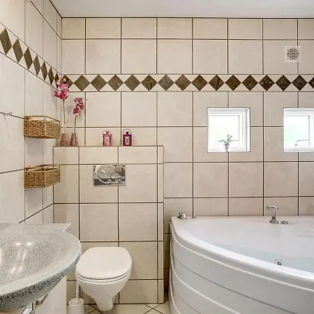 Casa de Férias Gullan - 75m From The Sea In Funen By Interhome