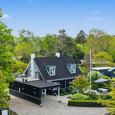 Prázdninový dům Gullan - 75m From The Sea By Interhome *